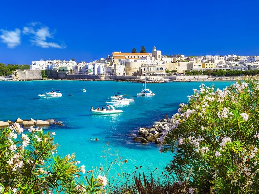 Private Taxi Transfers to The Pristine Otranto Beaches
